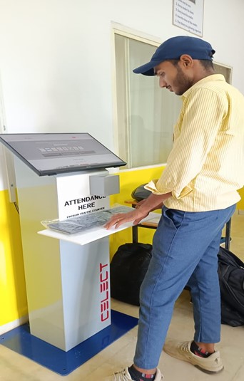 Attendance of Maharishi Mahesh Yogi Vedic Vishwavidyalaya